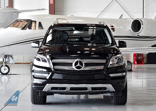 Illustration for article titled Surprising Fact (Toyota Corolla vs. Mercedes-Benz GL450 Edition)